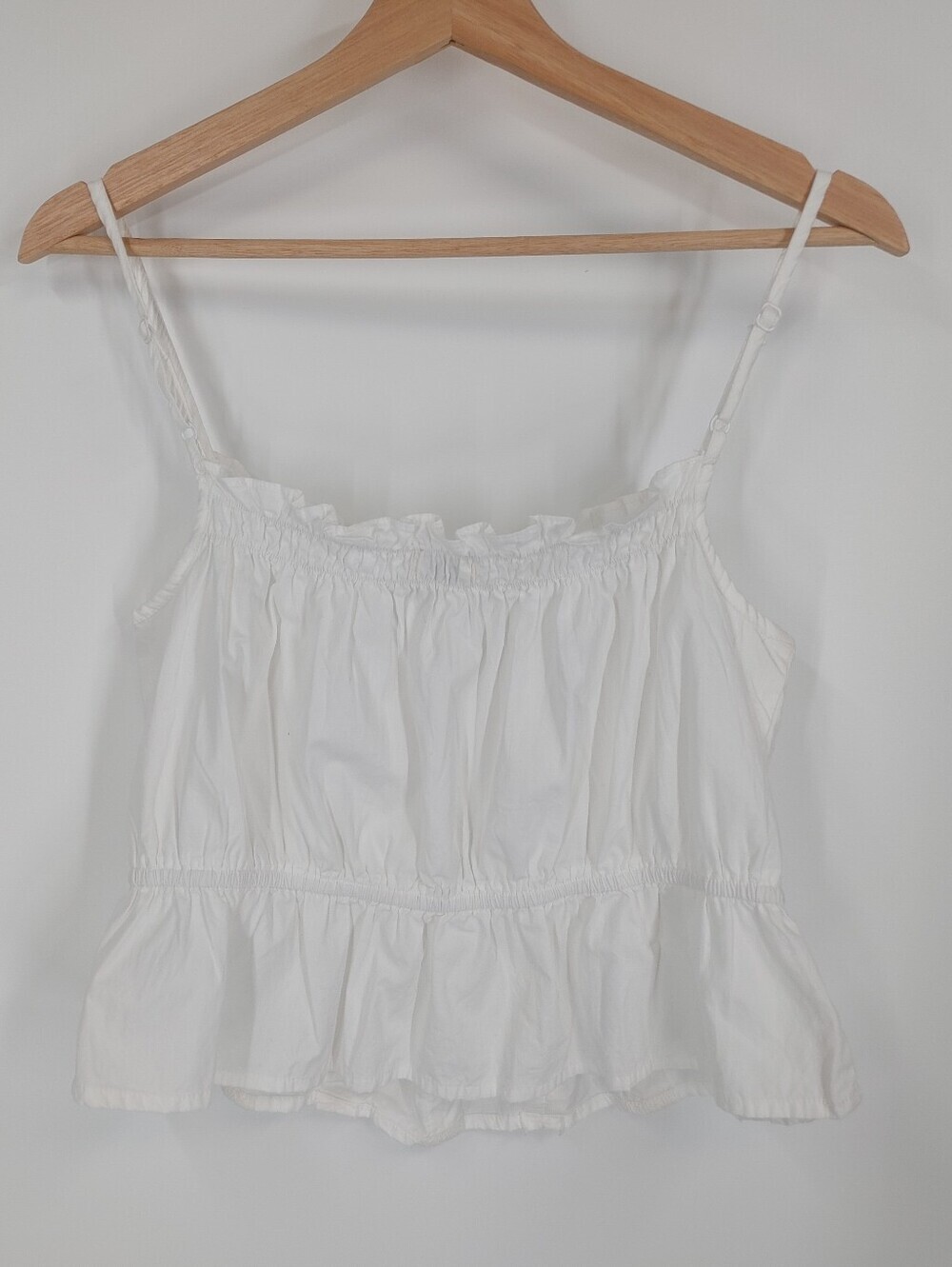 Sim & Sam Ruffle Cropped Cami - Picture 4 of 5